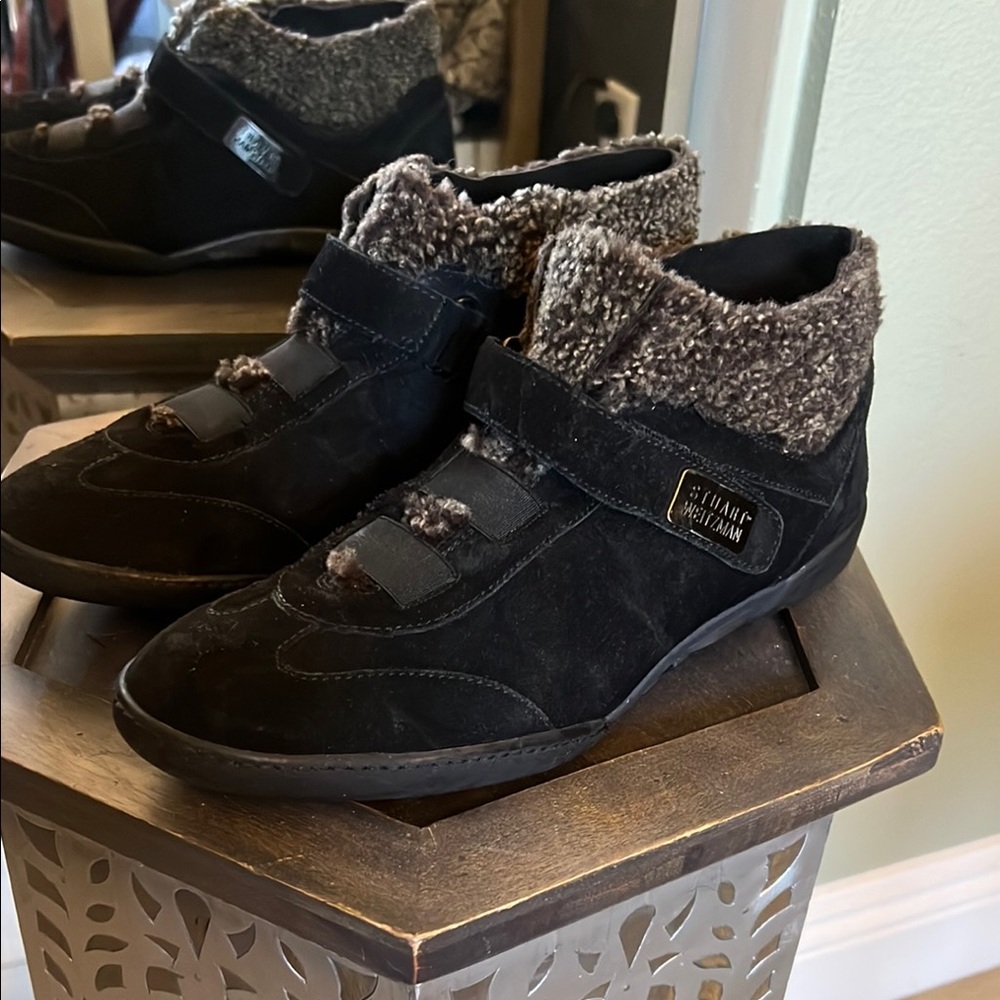 π 1 hour sale. Stuart Weitzman, 9.5, Black suede High-Top Sneakers, faux fur - Picture 1 of 10